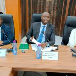 Rencontre institutionnelle Représentant le ministre des Finances et du Budget, le secrétaire général Stéphane Kpowbie Akaya échange avec des représentants du FMI et de l’Union européenne.